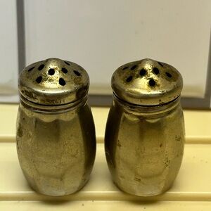 Vintage Set Small Baronial Plate Panel Salt & Pepper Shakers Silver Tone